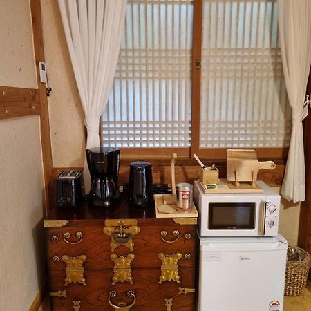 Hanok Gotaek Goeul Jeonju Luaran gambar