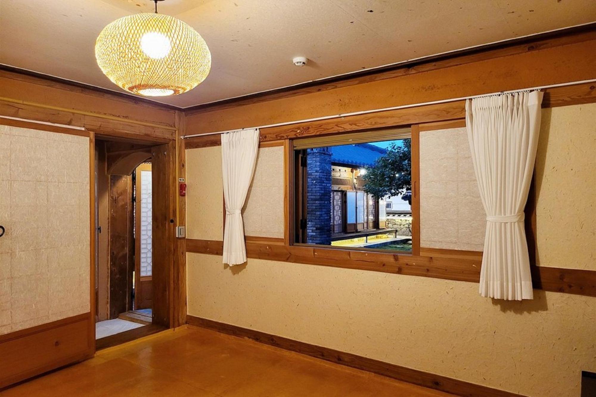 Hanok Gotaek Goeul Jeonju Luaran gambar