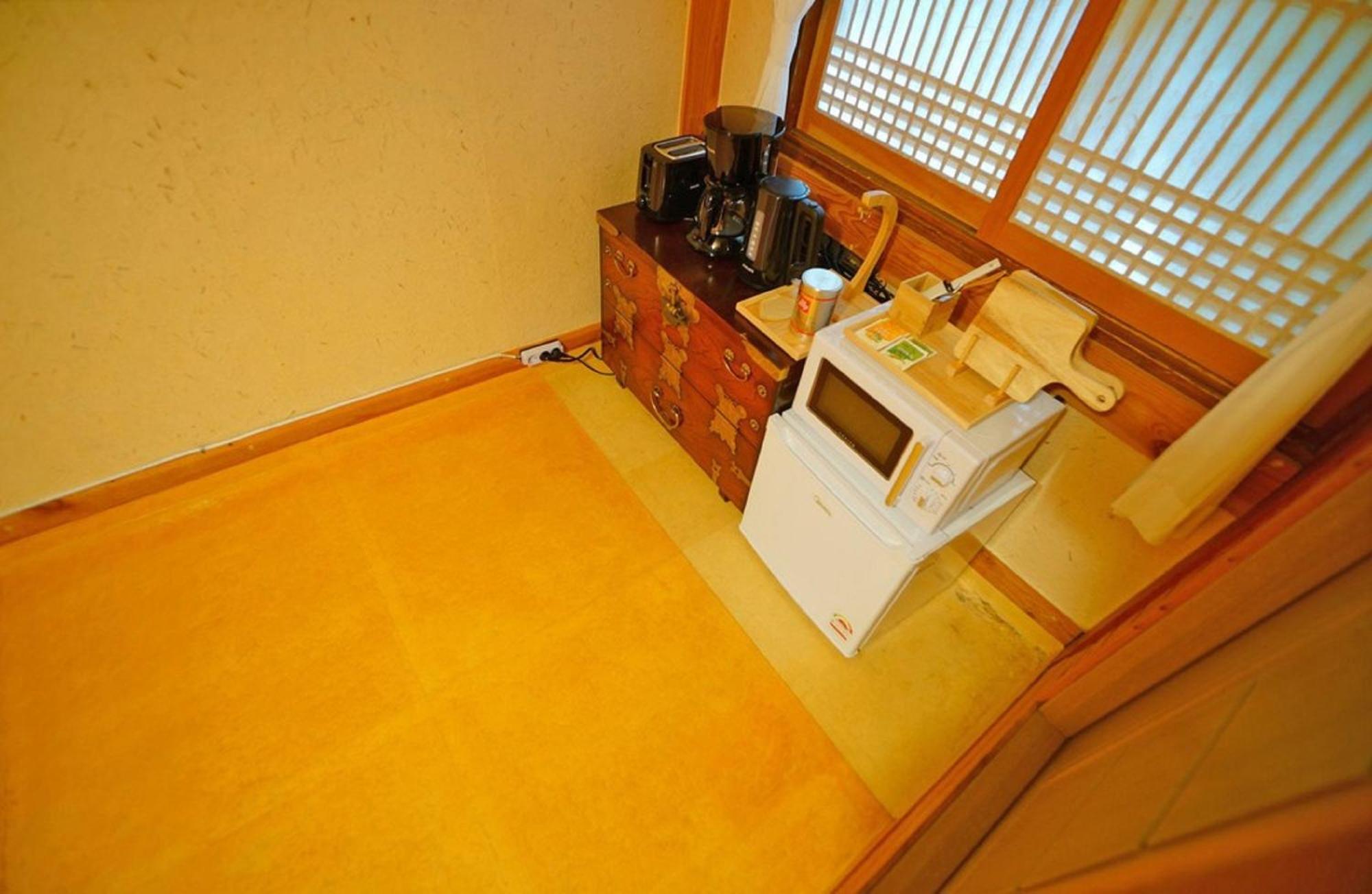 Hanok Gotaek Goeul Jeonju Luaran gambar