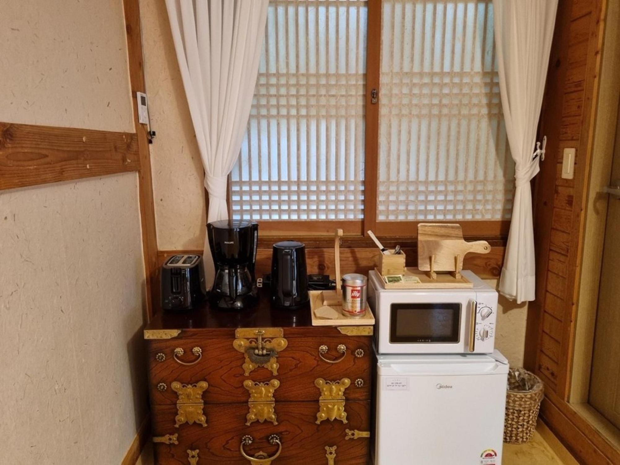 Hanok Gotaek Goeul Jeonju Luaran gambar