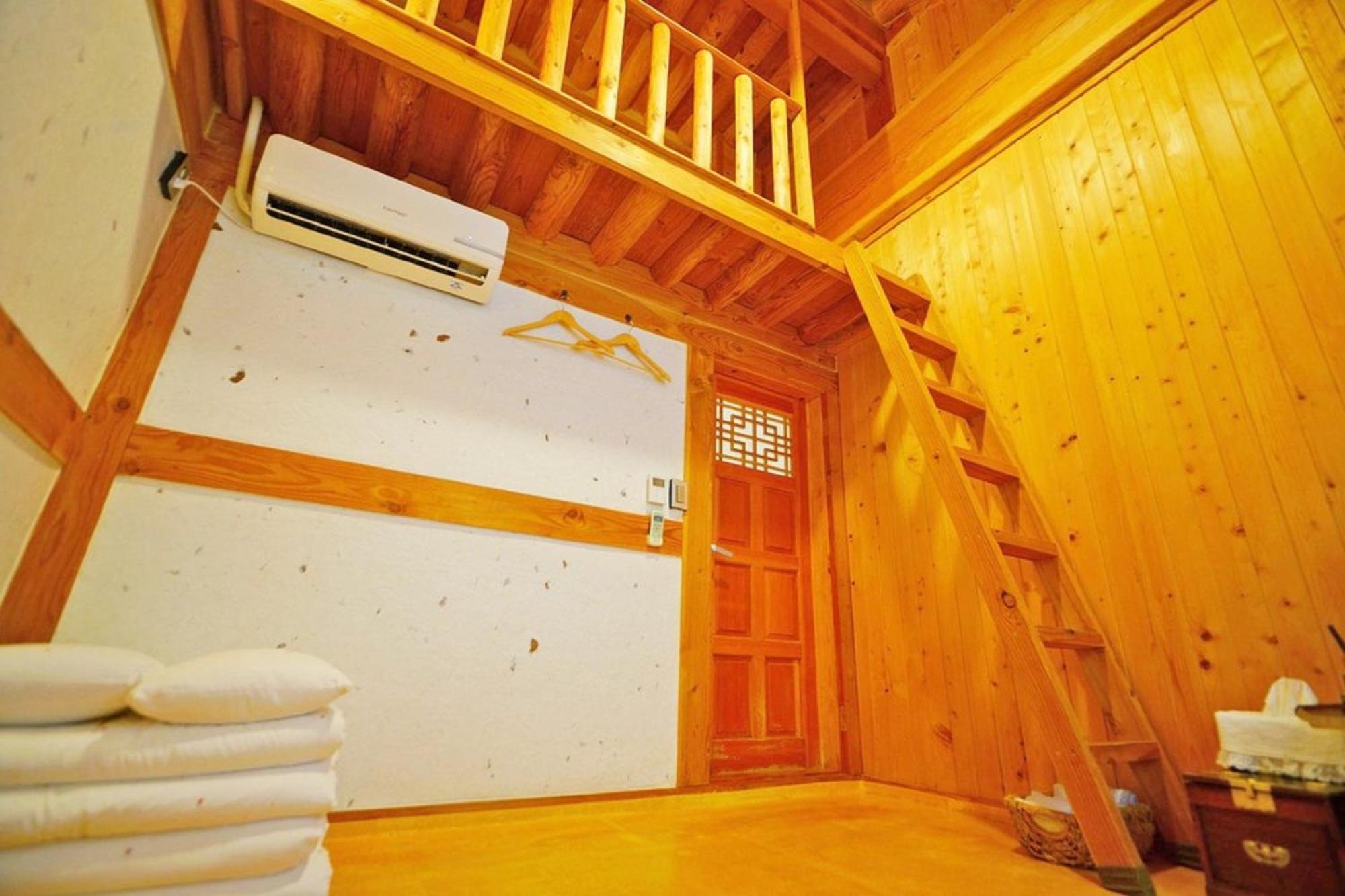 Hanok Gotaek Goeul Jeonju Luaran gambar