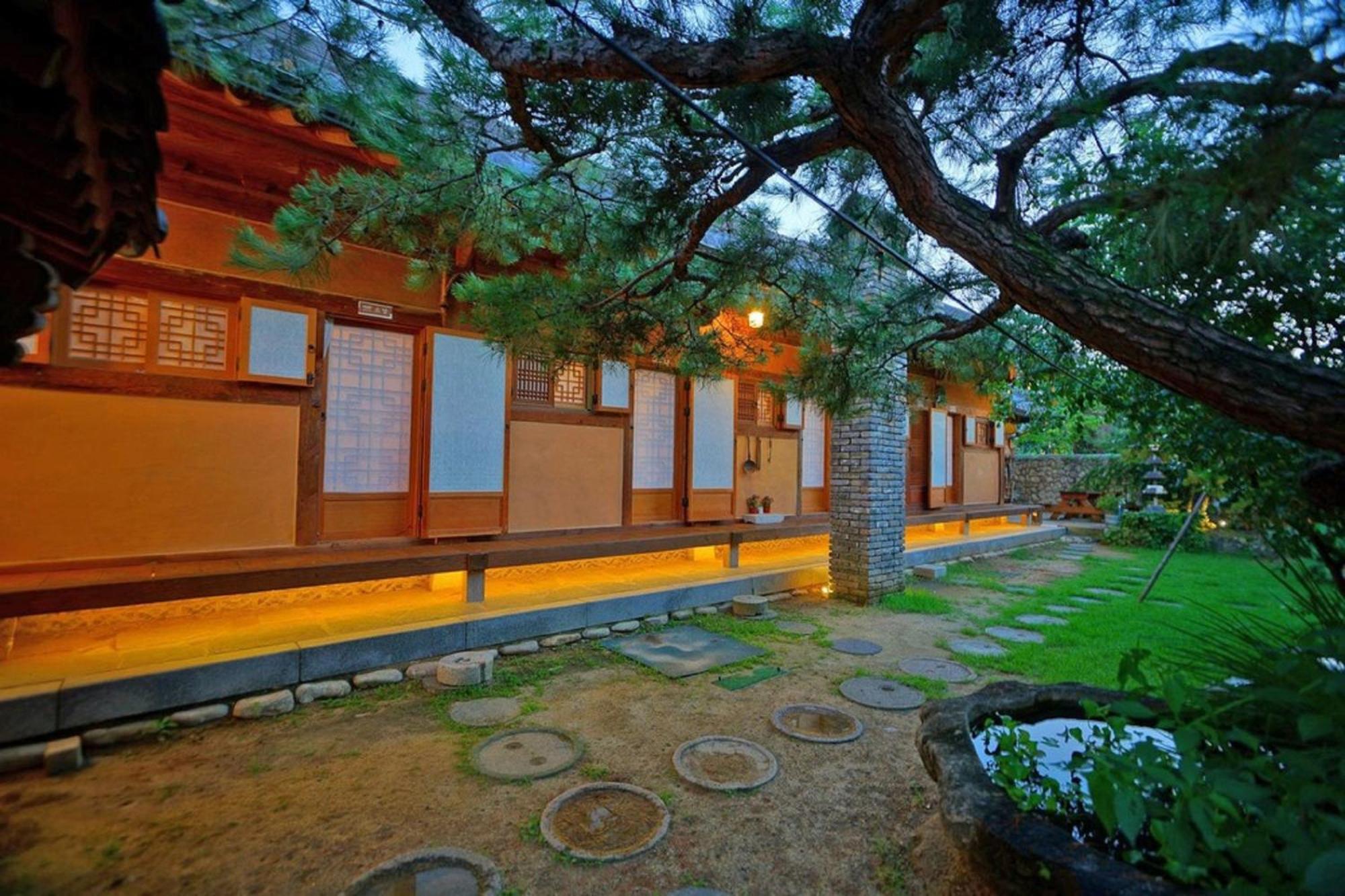 Hanok Gotaek Goeul Jeonju Luaran gambar