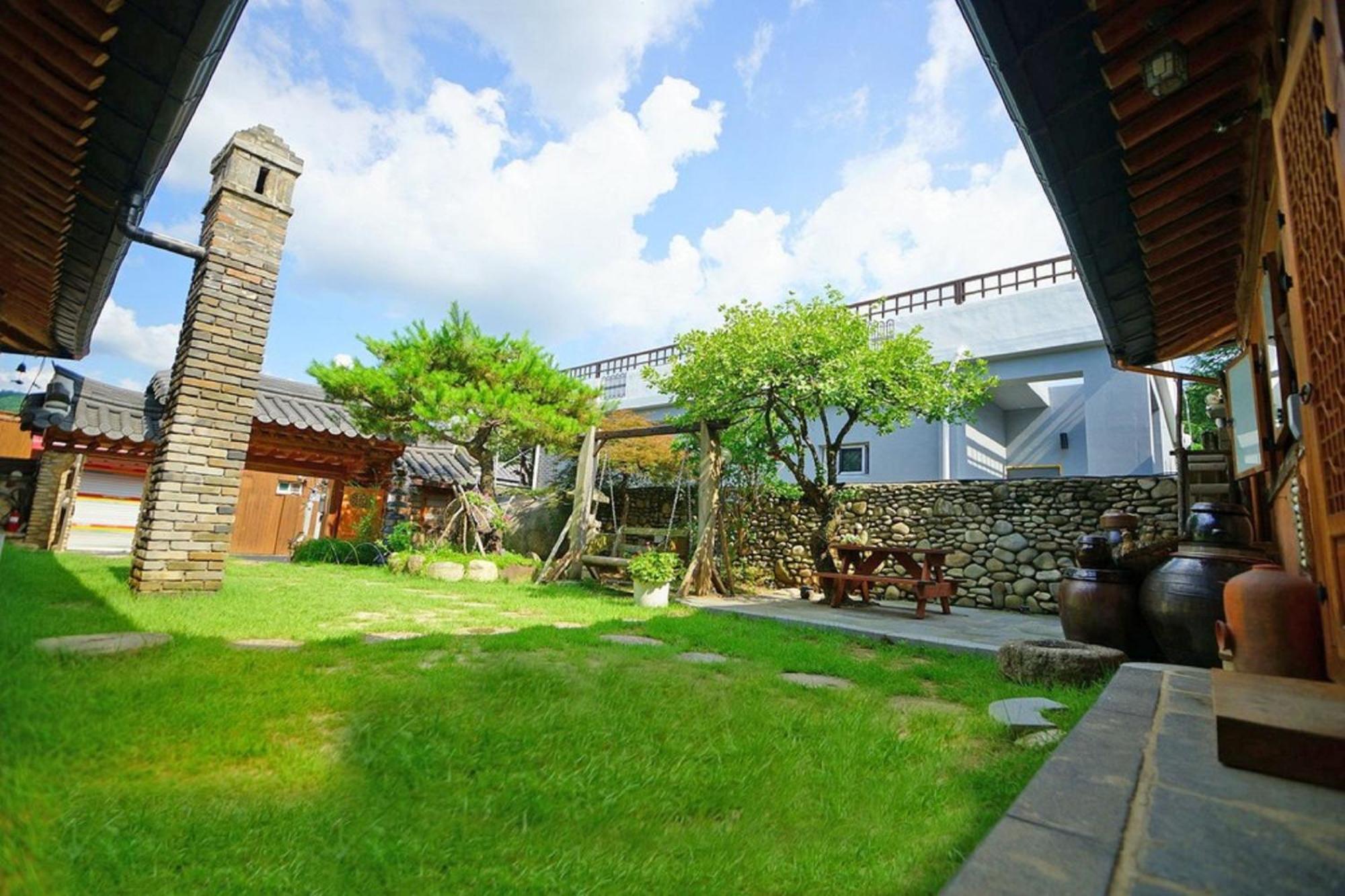 Hanok Gotaek Goeul Jeonju Luaran gambar